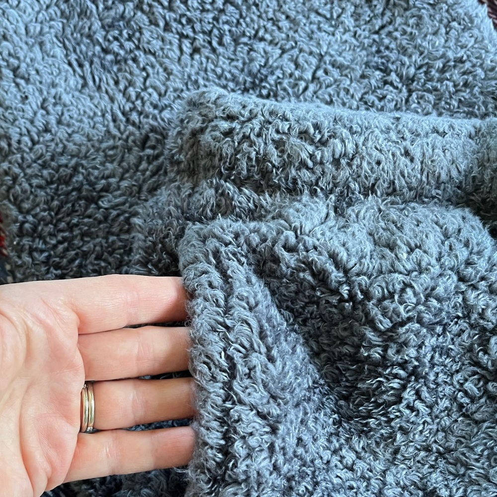 Plush, Warm, Cozy Gray Fleece Elastic Waist Pajama Pants with Pockets - Picture 5 of 10